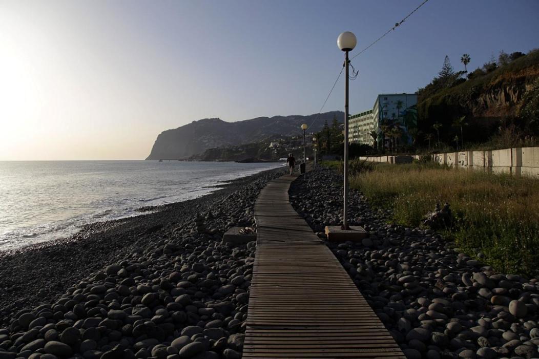 Beach Flat - Apartamento Praia Doca Do Cavacas Funchal  Buitenkant foto